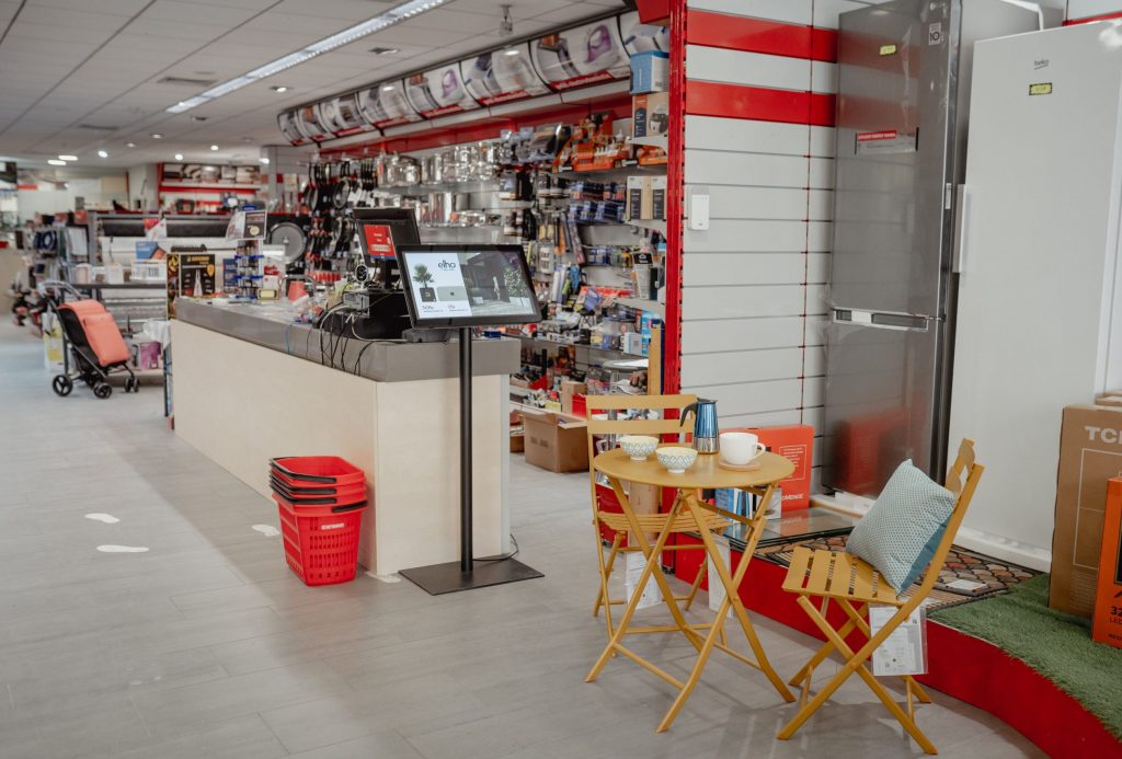 Legalització Activitat de Locals Comercials - Ferreteria Lloan